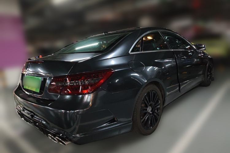 Used Mercedes-Benz E-Class 2010 E 260 CGI Coupe Rear Right 45 Deg