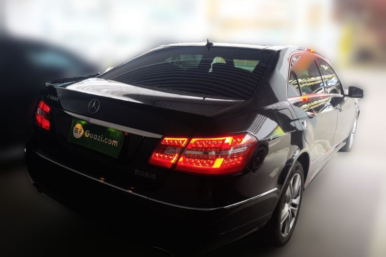 Used Mercedes-Benz E-Class 2010 E 300 L Fashion Model Rear Right 45 Deg