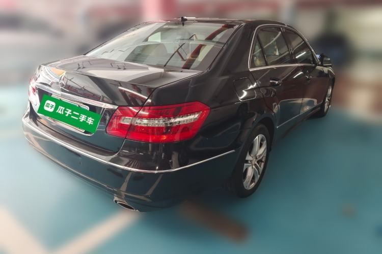 Used Mercedes-Benz E-Class 2010 E 300 Fashion Luxury Edition Rear Right 45 Deg