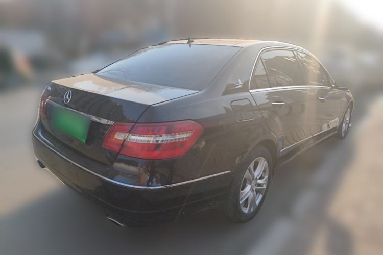 Used Mercedes-Benz E-Class 2010 E 300 L Fashion Model Rear Right 45 Deg