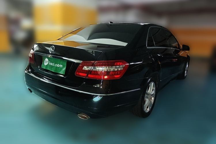 Used Mercedes-Benz E-Class 2010 E 300 L Fashion Model Rear Right 45 Deg