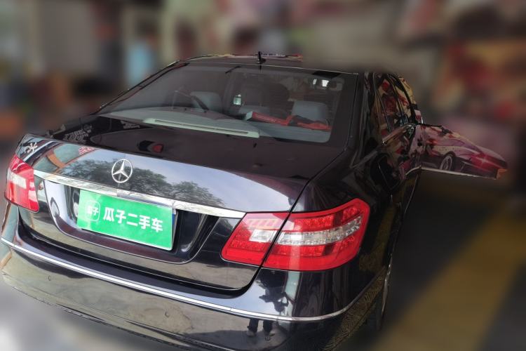 Used Mercedes-Benz E-Class 2010 E 200 CGI Elegant Model Rear Right 45 Deg