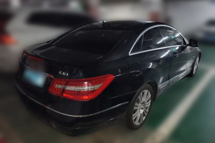 Used Mercedes-Benz E-Class 2010 E 260 CGI Coupe Rear Right 45 Deg