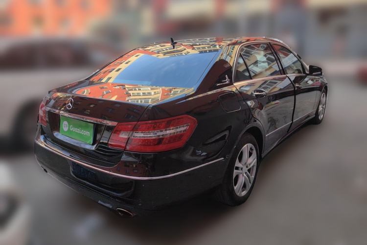 Used Mercedes-Benz E-Class 2010 E 300 L Fashion Model Rear Right 45 Deg