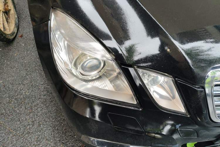 Used Mercedes-Benz E-Class 2010 E 300 Fashion Luxury Edition Right Front Headlight
