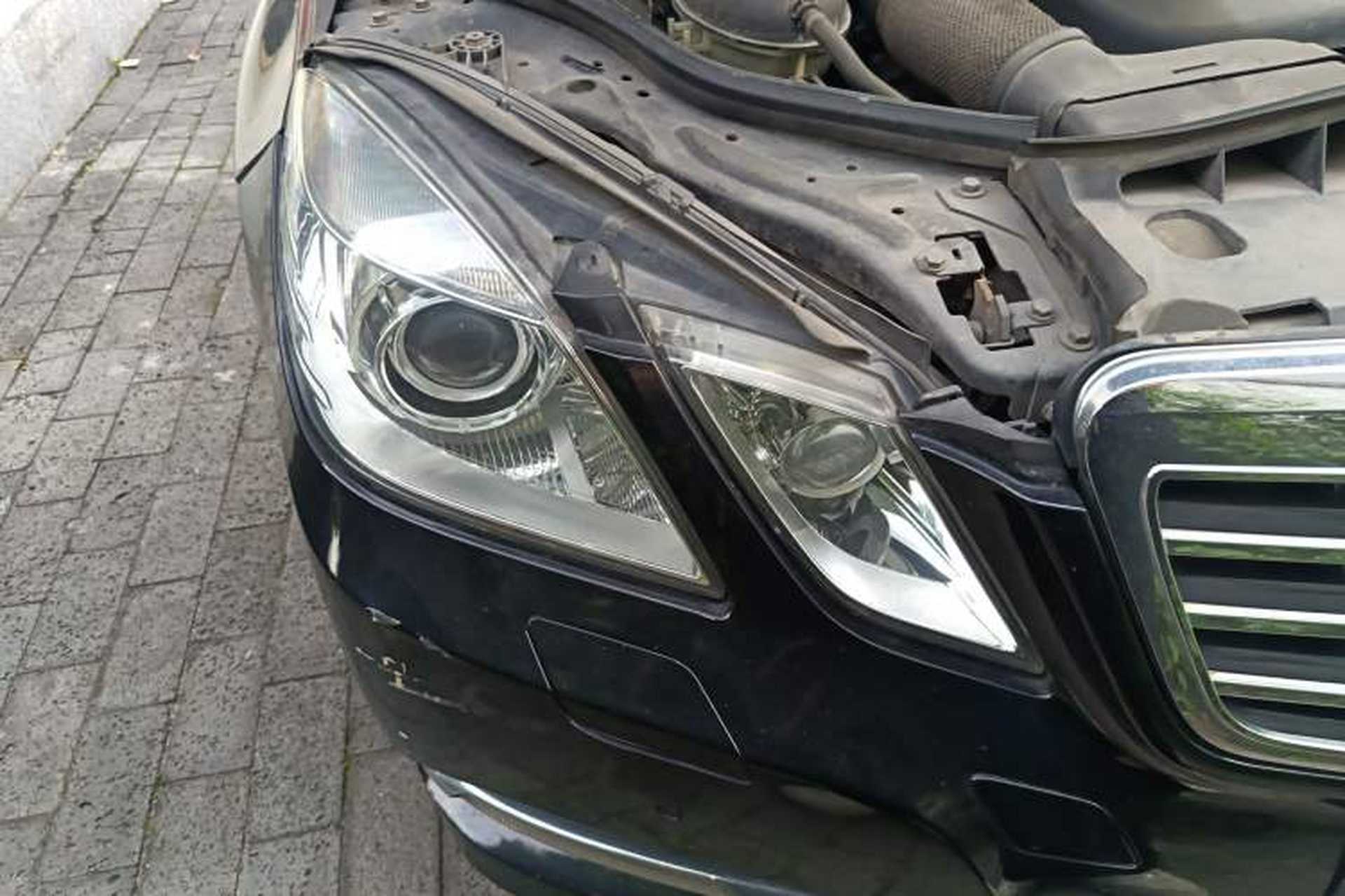Used Mercedes-Benz E-Class 2010 E 300 L Fashion Model Right Front Headlight