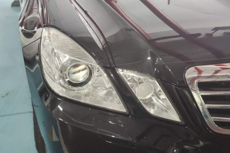 Used Mercedes-Benz E-Class 2010 E 300 Fashion Luxury Edition Right Front Headlight