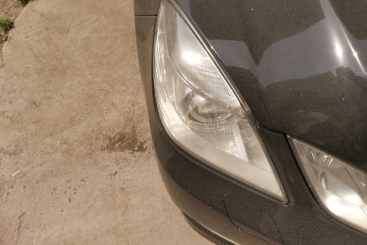 Used Mercedes-Benz E-Class 2010 E 300 L Fashion Model Right Front Headlight