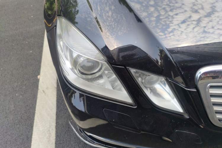 Used Mercedes-Benz E-Class 2010 E 260 L CGI Elegant Model Right Front Headlight