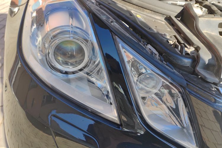 Used Mercedes-Benz E-Class 2010 E 260 CGI Coupe Right Front Headlight