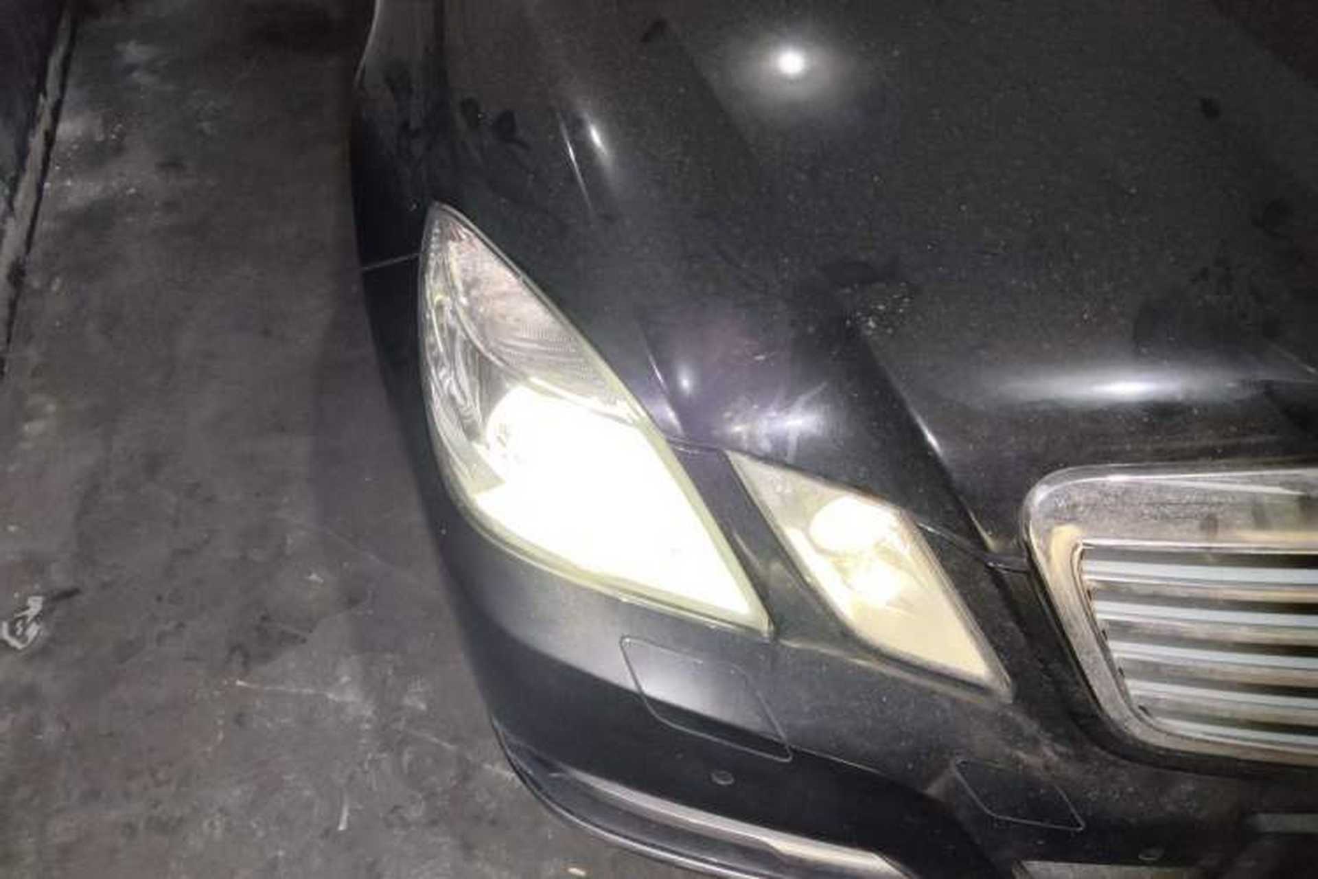 Used Mercedes-Benz E-Class 2010 E 200 CGI Elegant Model Right Front Headlight