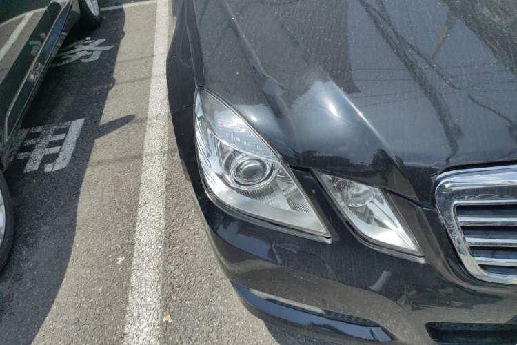 Used Mercedes-Benz E-Class 2010 E 260 CGI Fashion Model Right Front Headlight