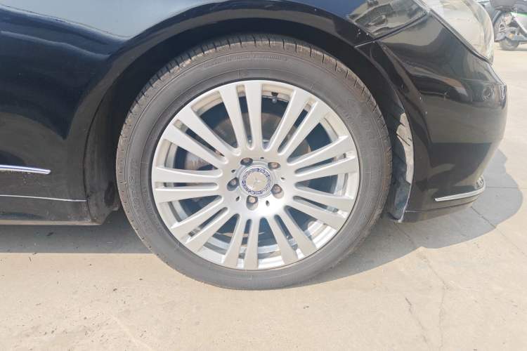 Used Mercedes-Benz E-Class 2010 E 260 CGI Coupe Right Front Wheel Hub