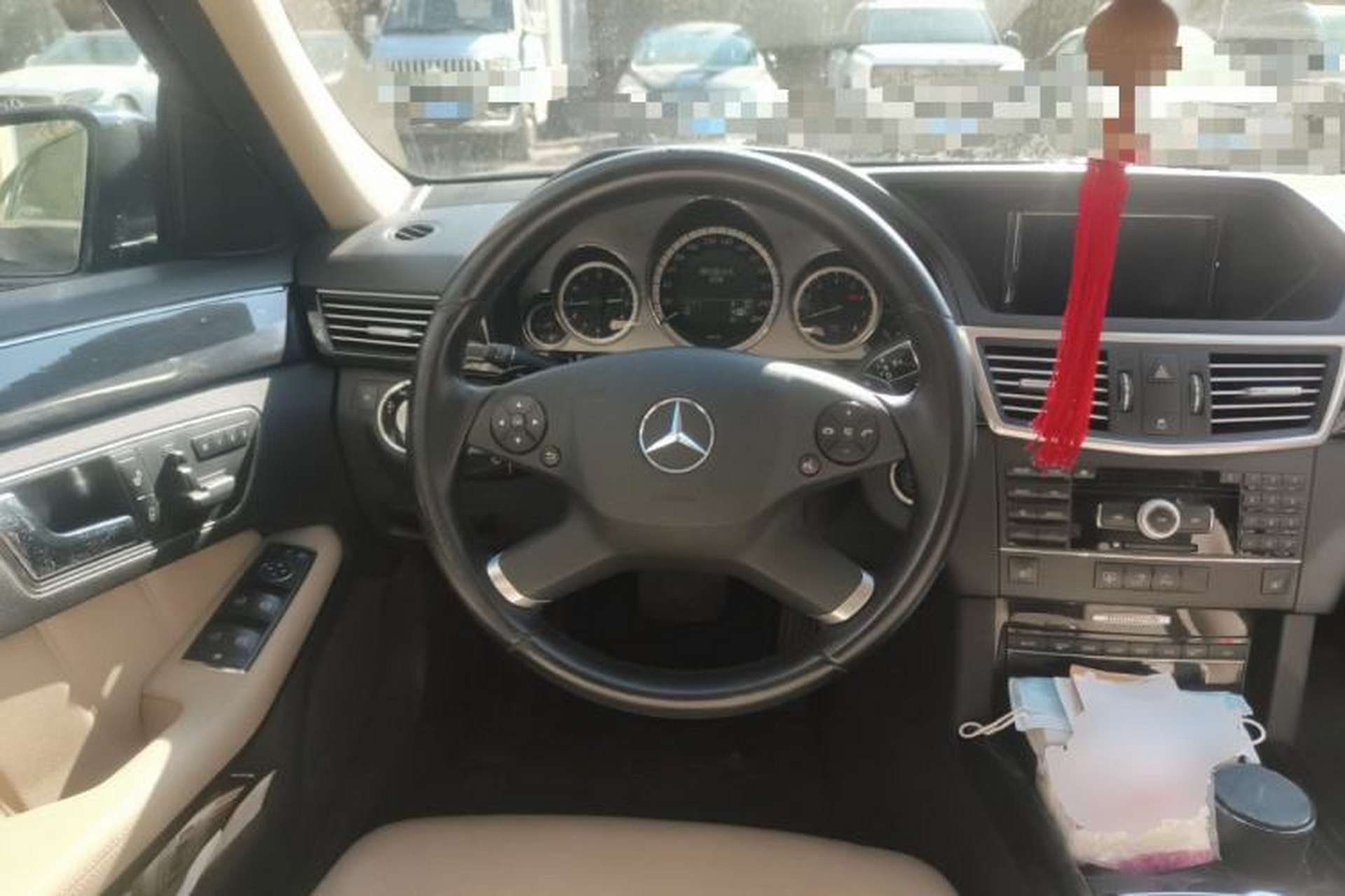 Used Mercedes-Benz E-Class 2010 E 300 L Fashion Model Steering Wheel