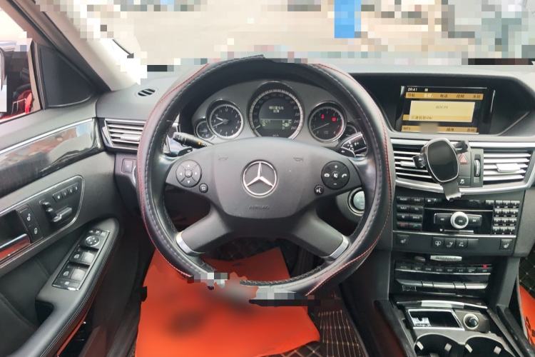 Used Mercedes-Benz E-Class 2010 E 300 L Fashion Model Steering Wheel