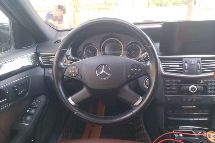 Used Mercedes-Benz E-Class 2010 E 300 L Fashion Model Steering Wheel