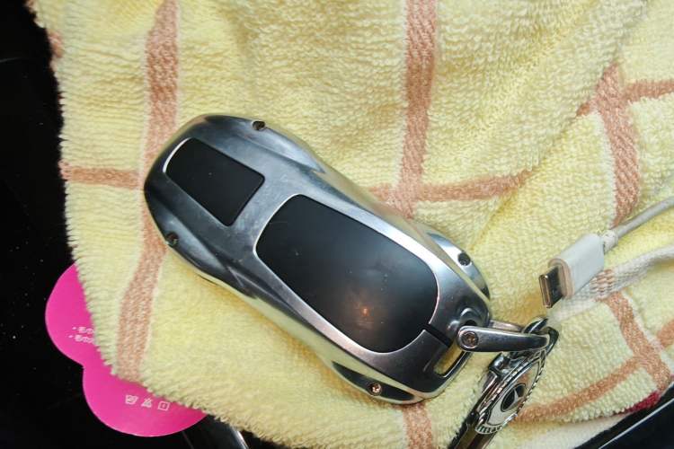 Used Mercedes-Benz E-Class 2010 E 300 L Fashion Model Vehicle Key