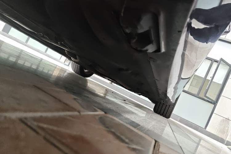 Used Mercedes-Benz E-Class 2010 E 300 Fashion Luxury Edition Chassis Rear Right