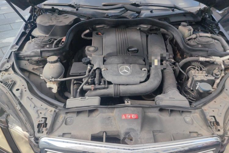 Used Mercedes-Benz E-Class 2010 E 200 CGI Elegant Model Engine Bay