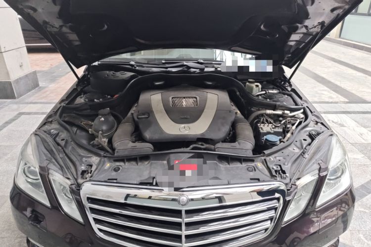 Used Mercedes-Benz E-Class 2010 E 300 Fashion Luxury Edition Engine Bay