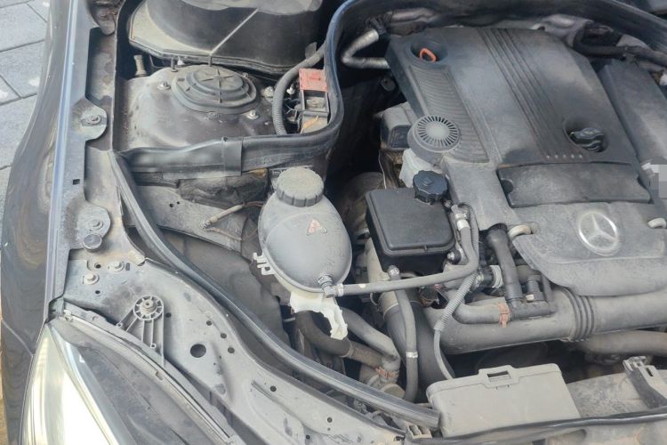 Used Mercedes-Benz E-Class 2010 E 200 CGI Elegant Model Engine Bay Right