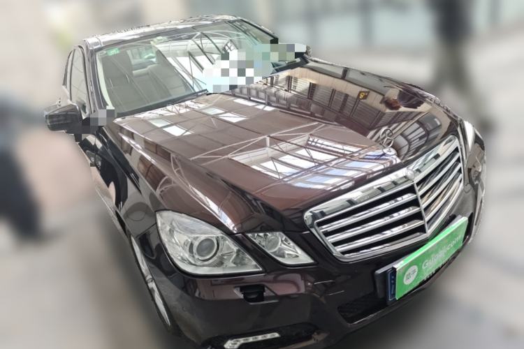 Used Mercedes-Benz E-Class 2010 E 300 Fashion Luxury Edition Front Right 45 Deg