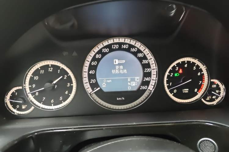 Used Mercedes-Benz E-Class 2010 E 300 Fashion Luxury Edition Instrument Cluster