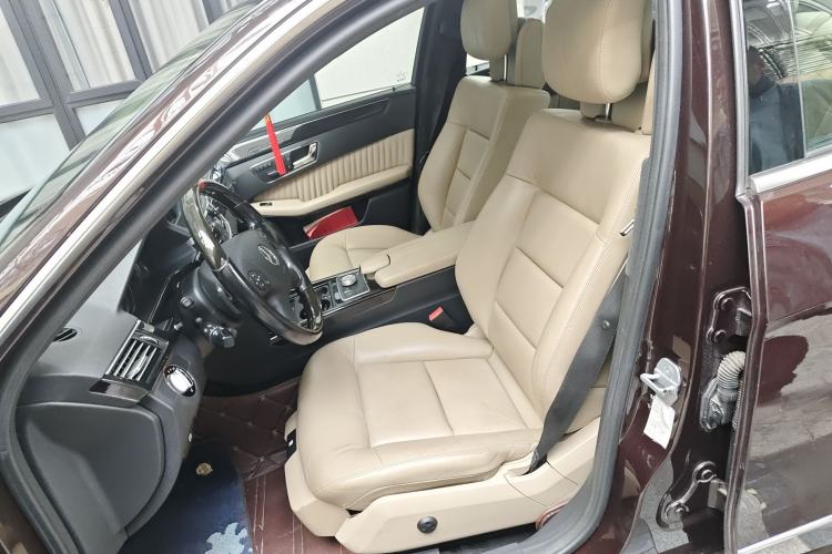 Used Mercedes-Benz E-Class 2010 E 300 Fashion Luxury Edition Left Front Seat