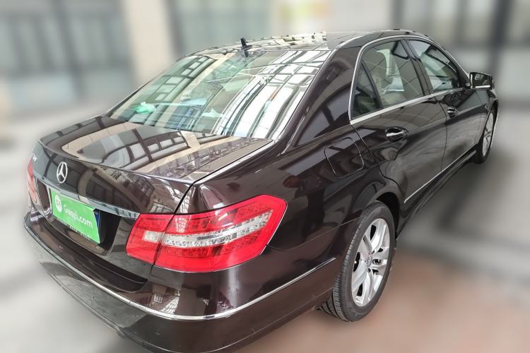Used Mercedes-Benz E-Class 2010 E 300 Fashion Luxury Edition Rear Right 45 Deg