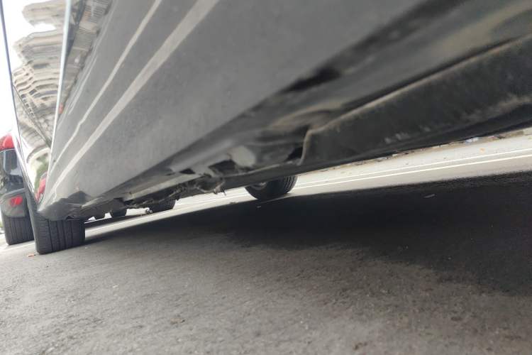Used Mercedes-Benz E-Class 2010 E 260 L CGI Elegant Model Chassis Rear Left
