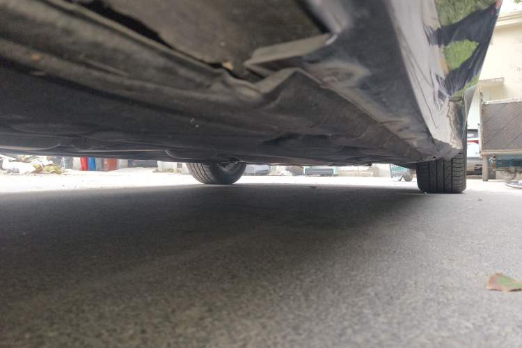 Used Mercedes-Benz E-Class 2010 E 200 CGI Elegant Model Chassis Rear Right