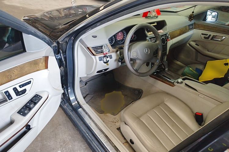 Used Mercedes-Benz E-Class 2010 E 200 CGI Elegant Model Driver Seat