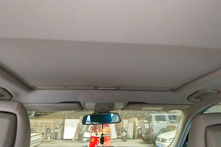 Used Mercedes-Benz E-Class 2010 E 200 CGI Elegant Model Headliner