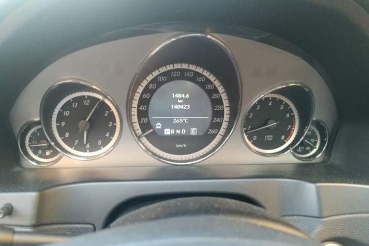 Used Mercedes-Benz E-Class 2010 E 260 CGI Coupe Instrument Cluster