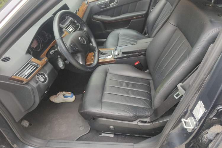 Used Mercedes-Benz E-Class 2010 E 200 CGI Elegant Model Left Front Seat