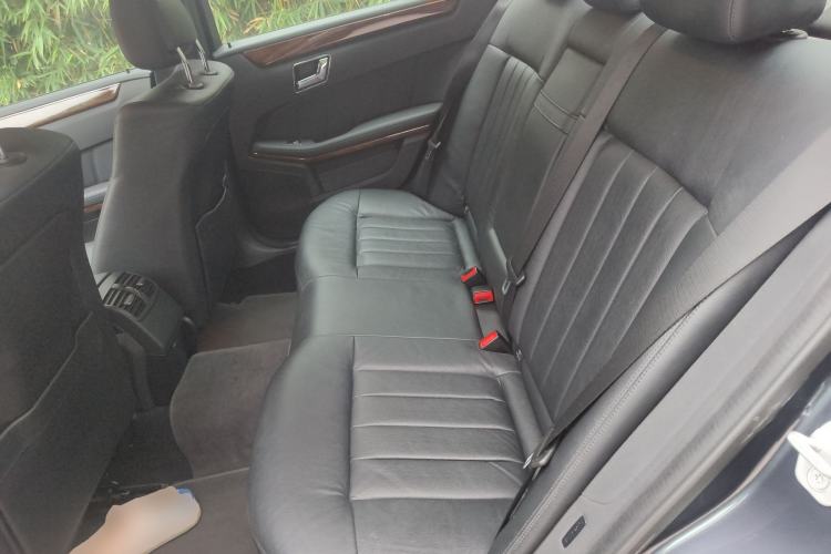 Used Mercedes-Benz E-Class 2010 E 200 CGI Elegant Model Left Rear Seat