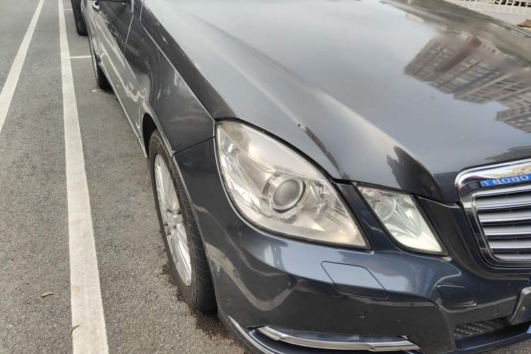 Used Mercedes-Benz E-Class 2010 E 260 L CGI Elegant Model Right Front Headlight