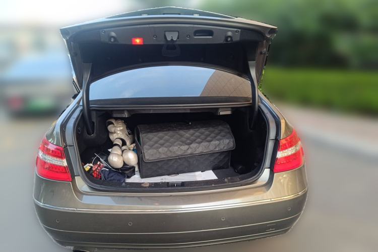 Used Mercedes-Benz E-Class 2010 E 260 CGI Coupe Trunk