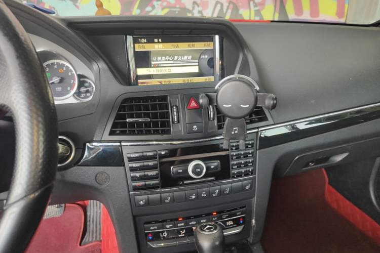 Used Mercedes-Benz E-Class 2010 E 260 CGI Convertible Audio And AC Panel