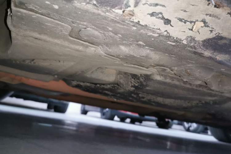 Used Mercedes-Benz E-Class 2010 E 300 L Fashion Model Chassis Front Left