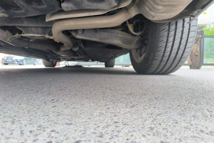 Used Mercedes-Benz E-Class 2010 E 300 L Fashion Model Chassis Rear Right