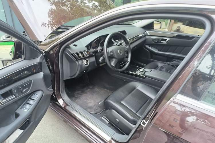 Used Mercedes-Benz E-Class 2010 E 300 L Fashion Model Driver Seat