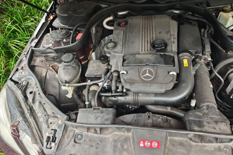 Used Mercedes-Benz E-Class 2010 E 200 CGI Elegant Model Engine Bay Right