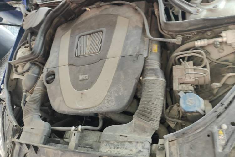 Used Mercedes-Benz E-Class 2010 E 260 CGI Convertible Engine Bay