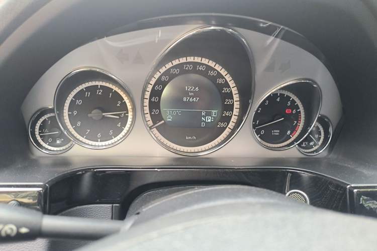 Used Mercedes-Benz E-Class 2010 E 300 L Fashion Model Instrument Cluster