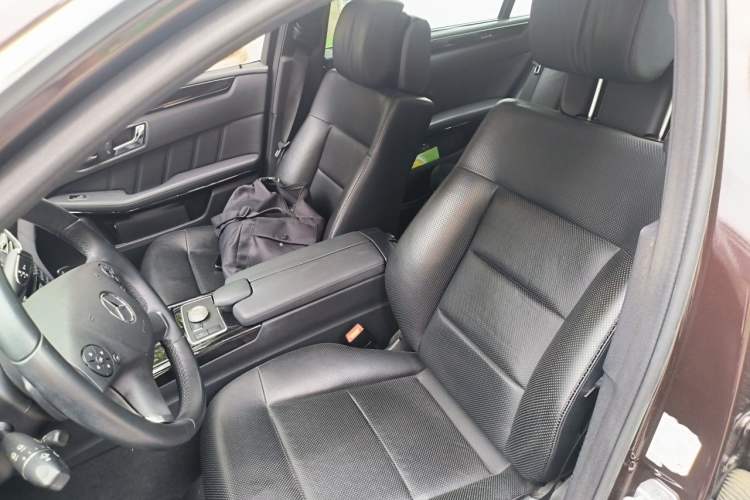 Used Mercedes-Benz E-Class 2010 E 300 L Fashion Model Left Front Seat