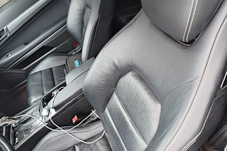 Used Mercedes-Benz E-Class 2010 E 260 CGI Coupe Left Front Seat