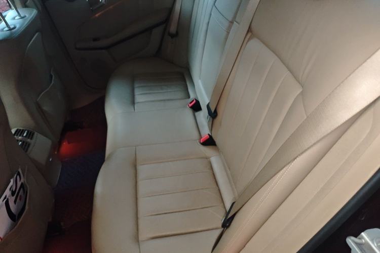 Used Mercedes-Benz E-Class 2010 E 200 CGI Elegant Model Left Rear Seat