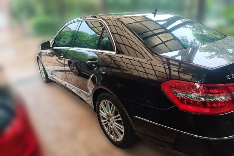 Used Mercedes-Benz E-Class 2010 E 200 CGI Elegant Model Rear Left 45 Deg