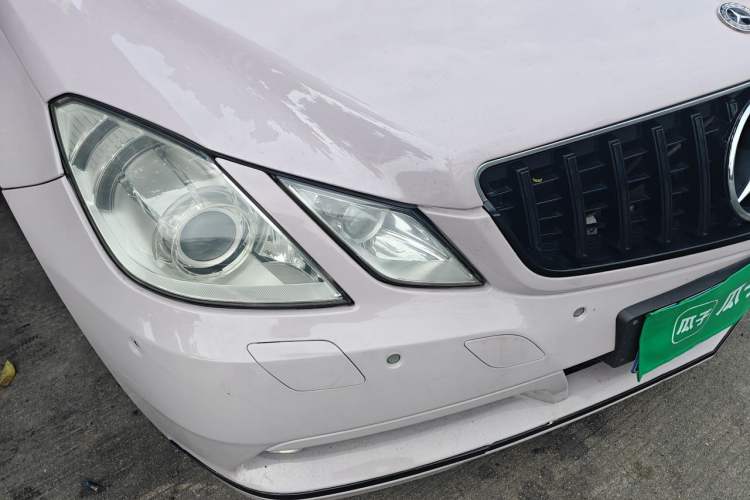 Used Mercedes-Benz E-Class 2010 E 260 CGI Coupe Right Front Headlight